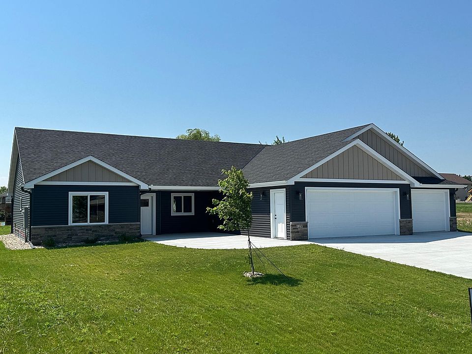 1st image of 129 Highlands Blvd