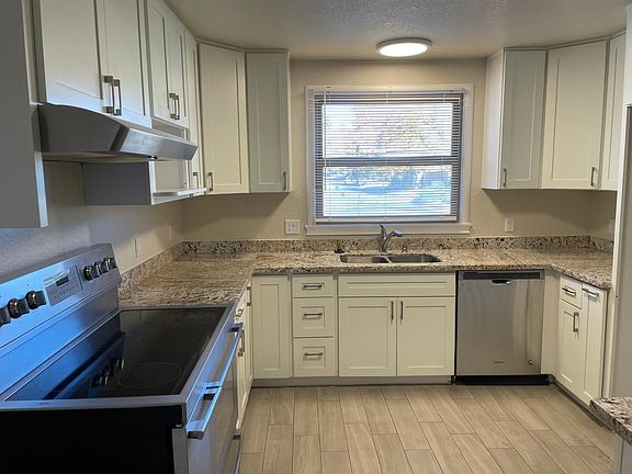 4th image of 2032 Maryal Dr