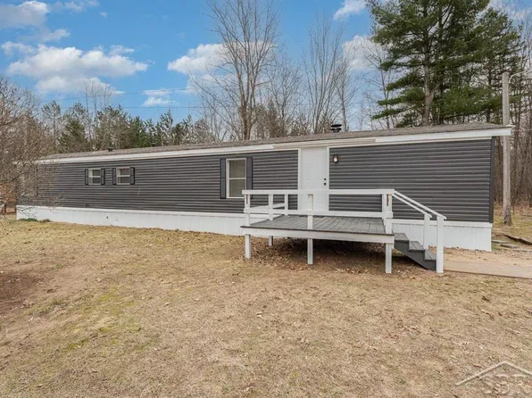 15081 Grabowski Rd, Saint Charles, MI 48655