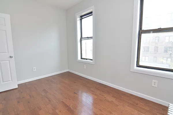 Rented by Compass | media 7