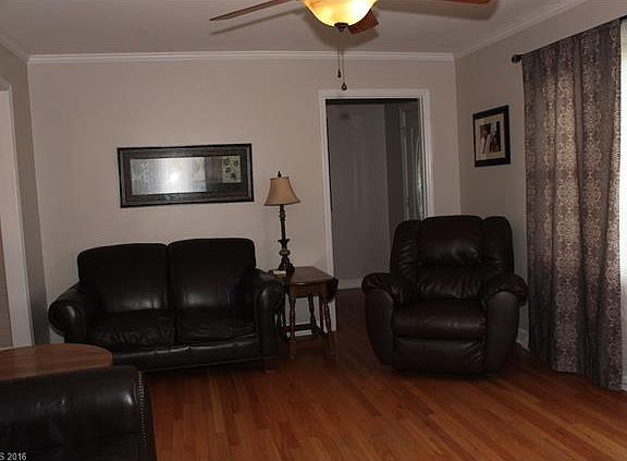 4th image of 330 Bodie Ave