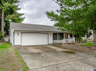 435 S Pershing St, Mount Angel, OR 97362