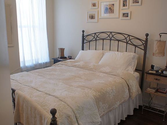 3rd image of 654 Saint Marks Ave APT 6B