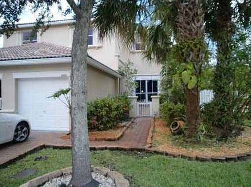 1st image of 5202 SW 38th Ave