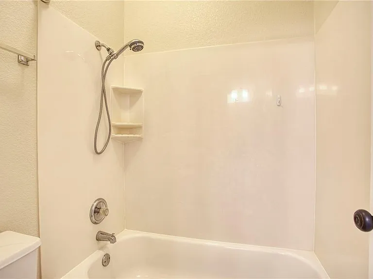 1107 Middle Brook Dr — Photo 25