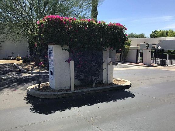 3rd image of 618 Violeta Dr