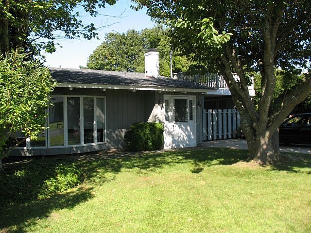 1st image of 20 Butternut Dr