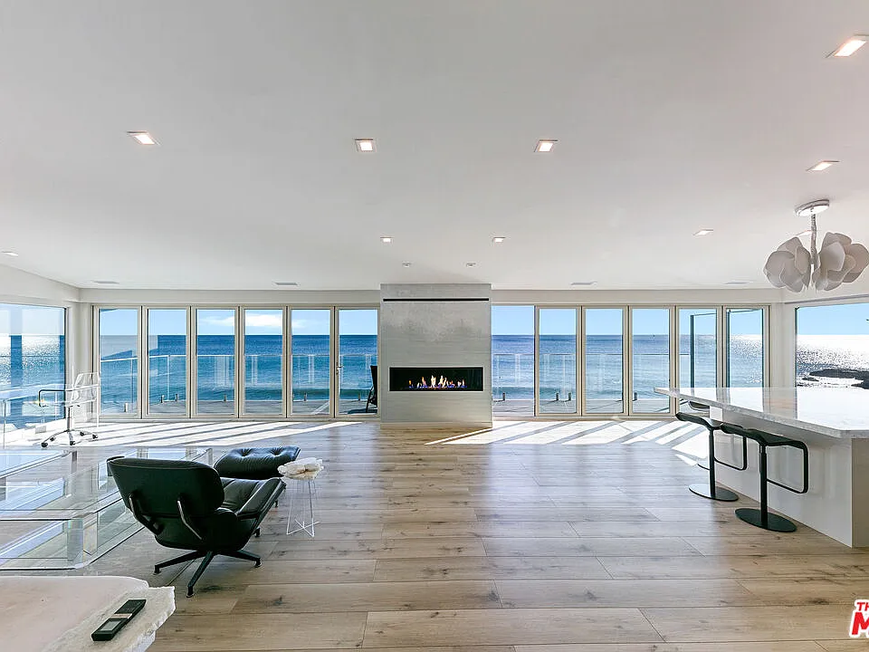 25216 Malibu Rd