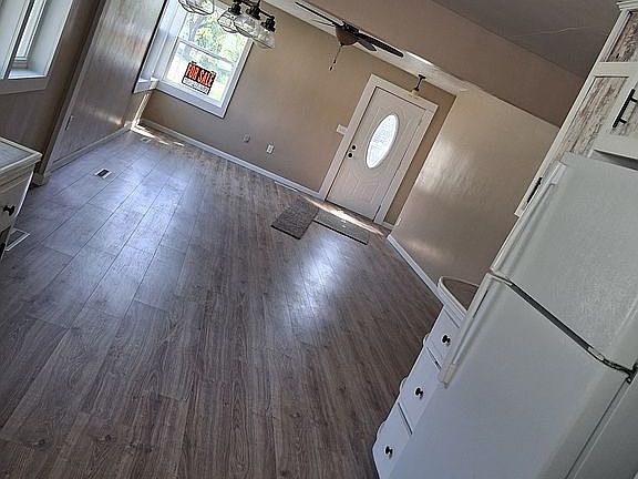 4th image of 204 Avenue B