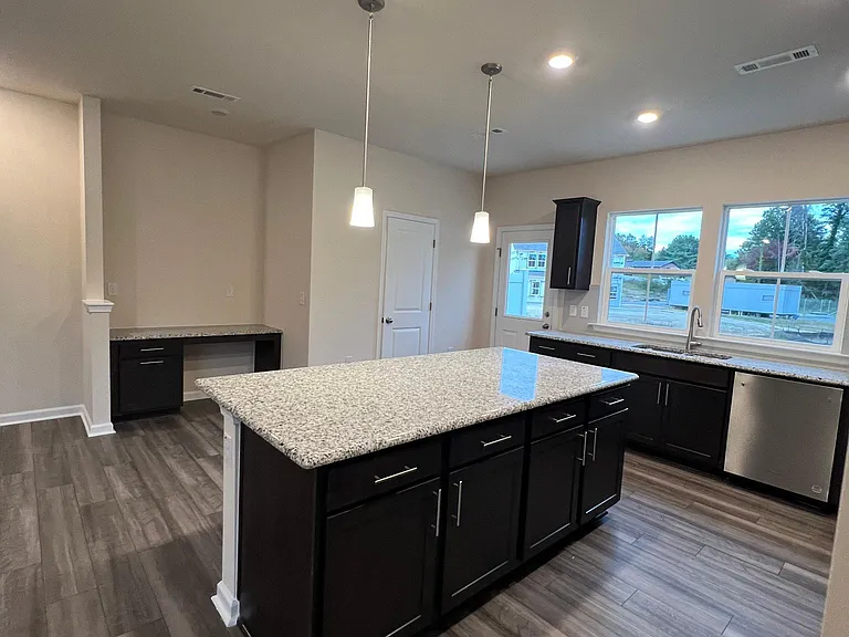 872 Falls Grove Trl — Photo 7