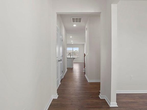 3rd image of 1213 Hackberry Ct