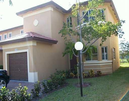 1st image of 1088 NE 41st Ave