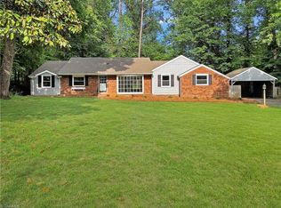 1645 Bright Leaf Rd, Pfafftown, NC 27040