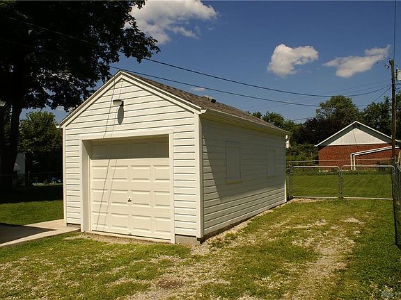 3rd image of 2117 Gipsy Dr