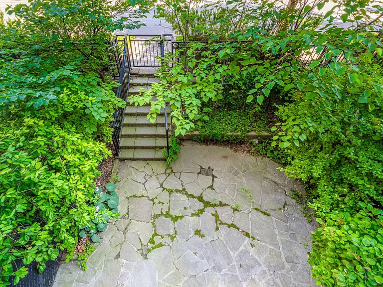 33 Price St #3 — Photo 28