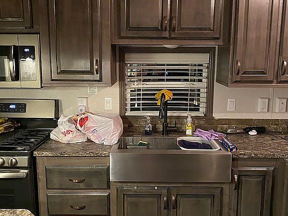 4th image of 520 King Fisher Dr