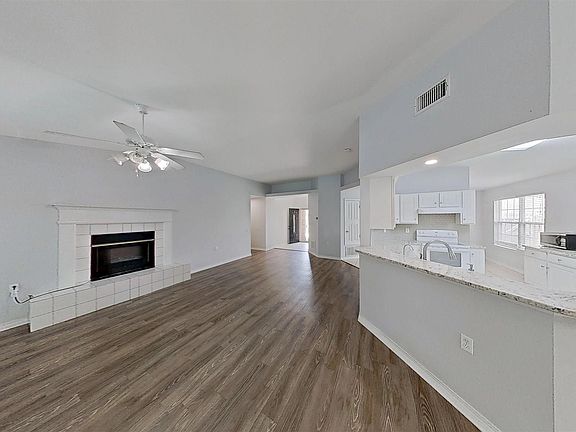 2nd image of 1039 Brownfield Rd