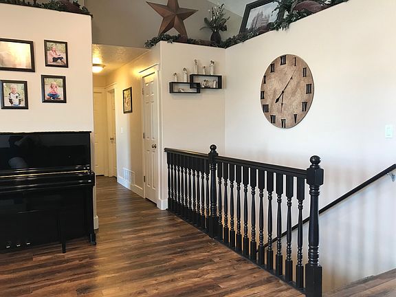 Vaulted Ceiling & New Floor