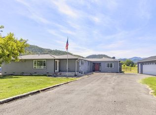 95 Champlin Ln, Gold Hill, OR 97525