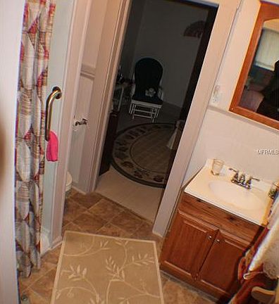 5th image of 623 E Church St