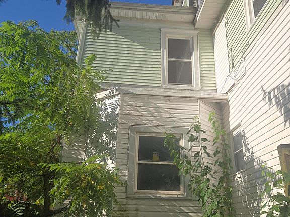 3rd image of 3638 River Park Dr