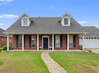 6009 Beacon Hill Dr, Texarkana, TX 75503