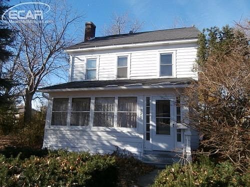 1st image of 320 Oakwood Ave