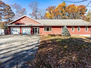 76 Davis Rd, New Braintree, MA 01531