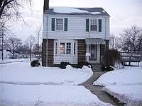 906 Wolverine Ave photo 1