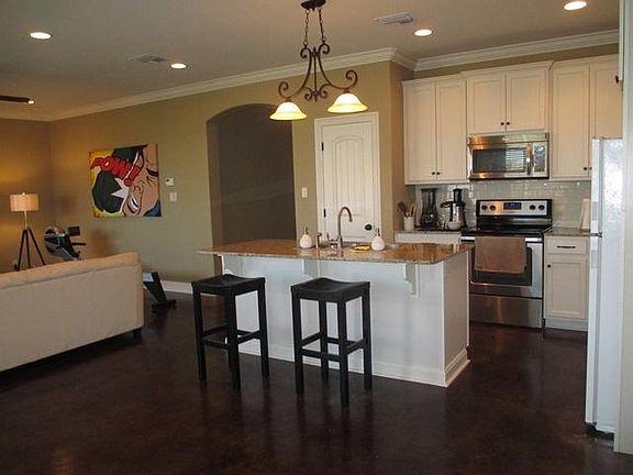 4th image of 124 Sugar Creek Dr