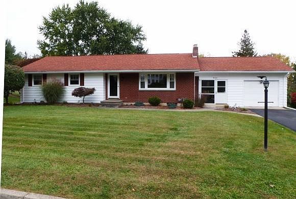 1st image of 14 Larchmont Rd
