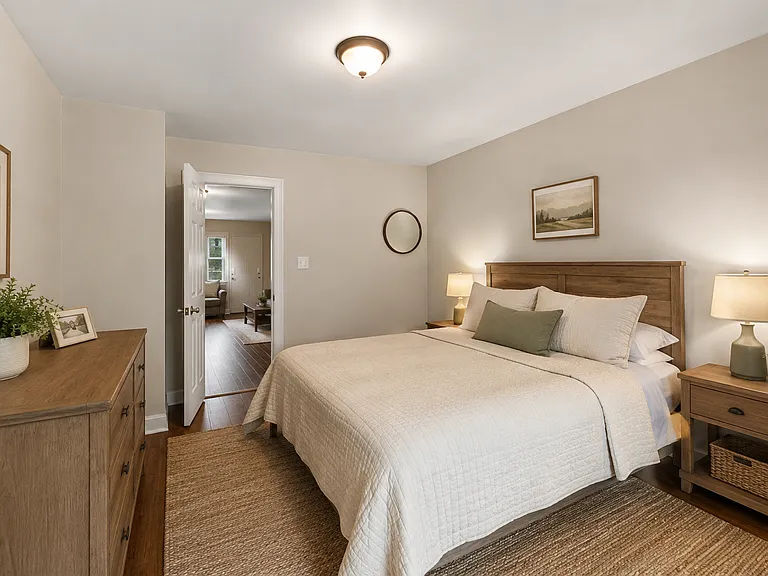 205 Locust St #1 — Photo 2