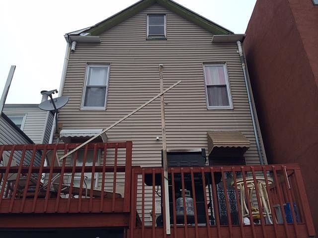 2nd image of 315 10th St #1