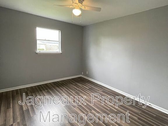 5th image of 1900 9th Ave