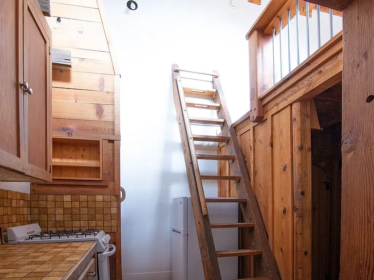 247 Casados St — Photo 12