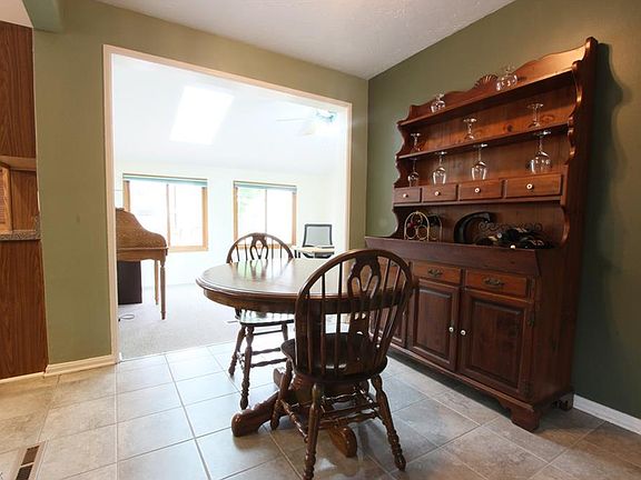 5th image of 16284 Bardbury Ave