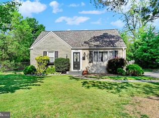 1716 Glenside Dr, Harrisburg, PA 17109