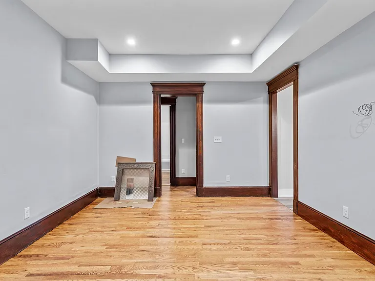 548 Ferry St #1 — Photo 13