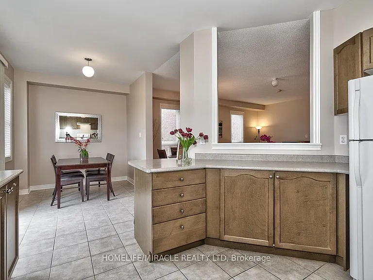 3 Ashdale Rd — Photo 6