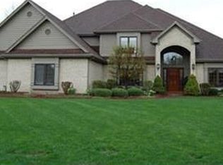 474 Meadowood Dr, Troy, OH 45373
