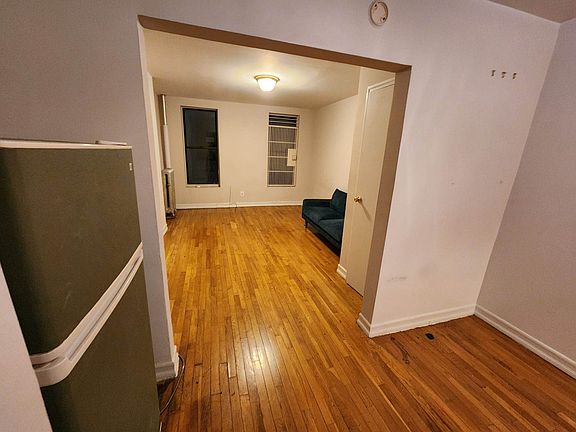3rd image of 269 W 146th St APT 2D