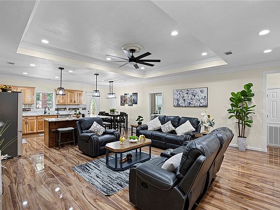 5th image of 113 Rachel Cir