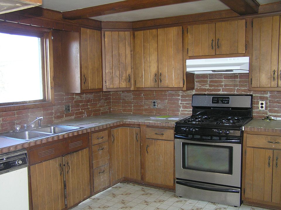2nd image of 2890 Walton Mountain Rd