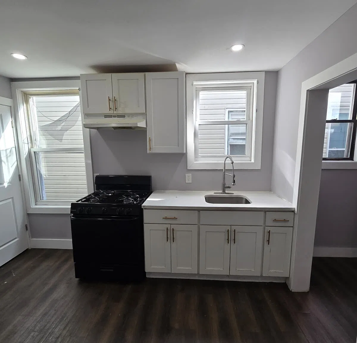 4 bed, $2,450 — Photo 1