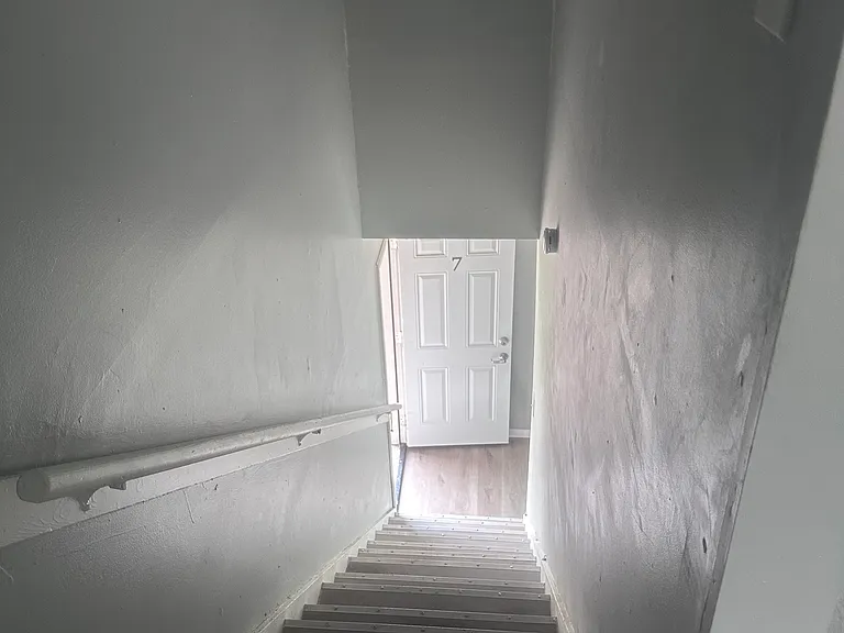 945 Peabody Ave #7 — Photo 16