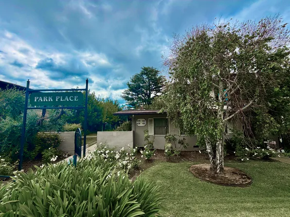 1 bed, 1.0 bath, 700 sqft, $2,195, 606 W Foothill Blvd APT B, Monrovia, CA 91016