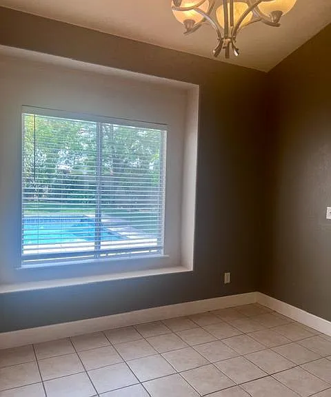 1877 E Turnberry Ave — Photo 36