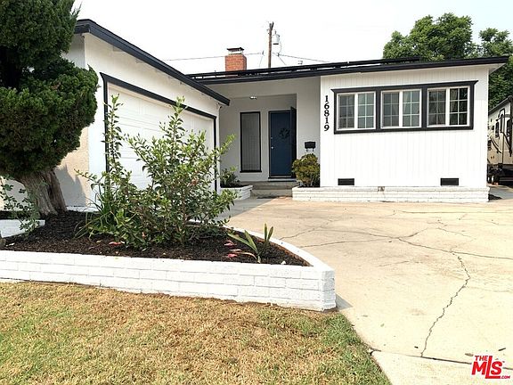 2nd image of 16819 Elgar Ave