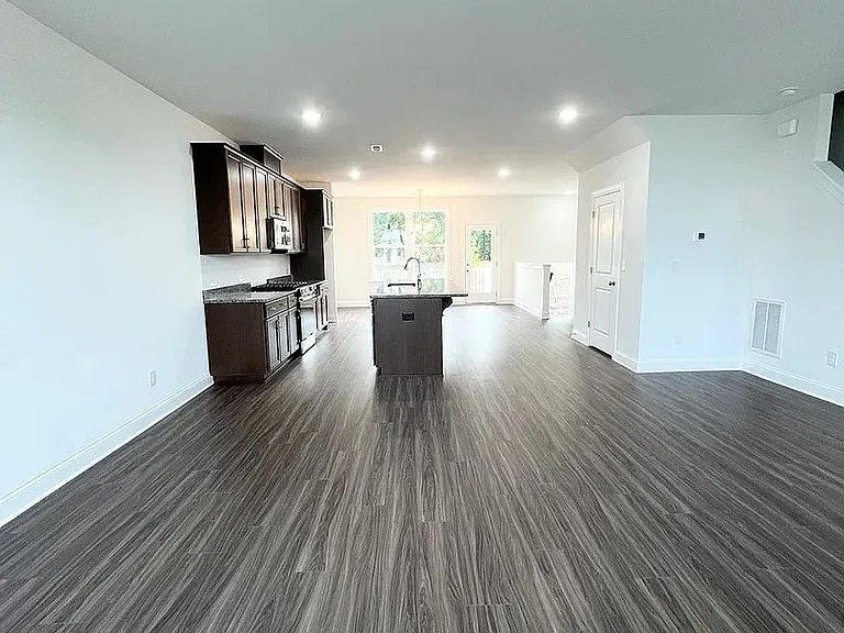 9214 Walnut Hill Rd NW — Photo 21