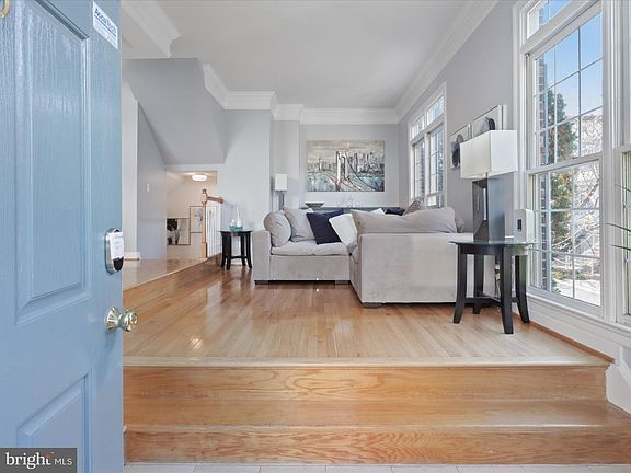 4th image of 4667 Kell Ln